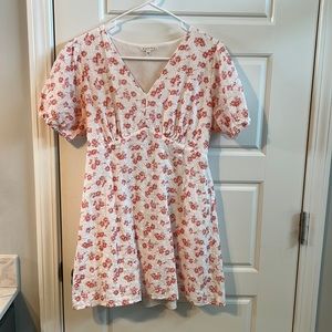 Floral mini dress with puff sleeves